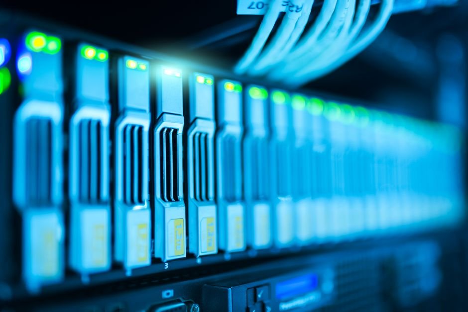 Glowing database server racks — capacity and memory planning for Oracle 26ai vector workloads